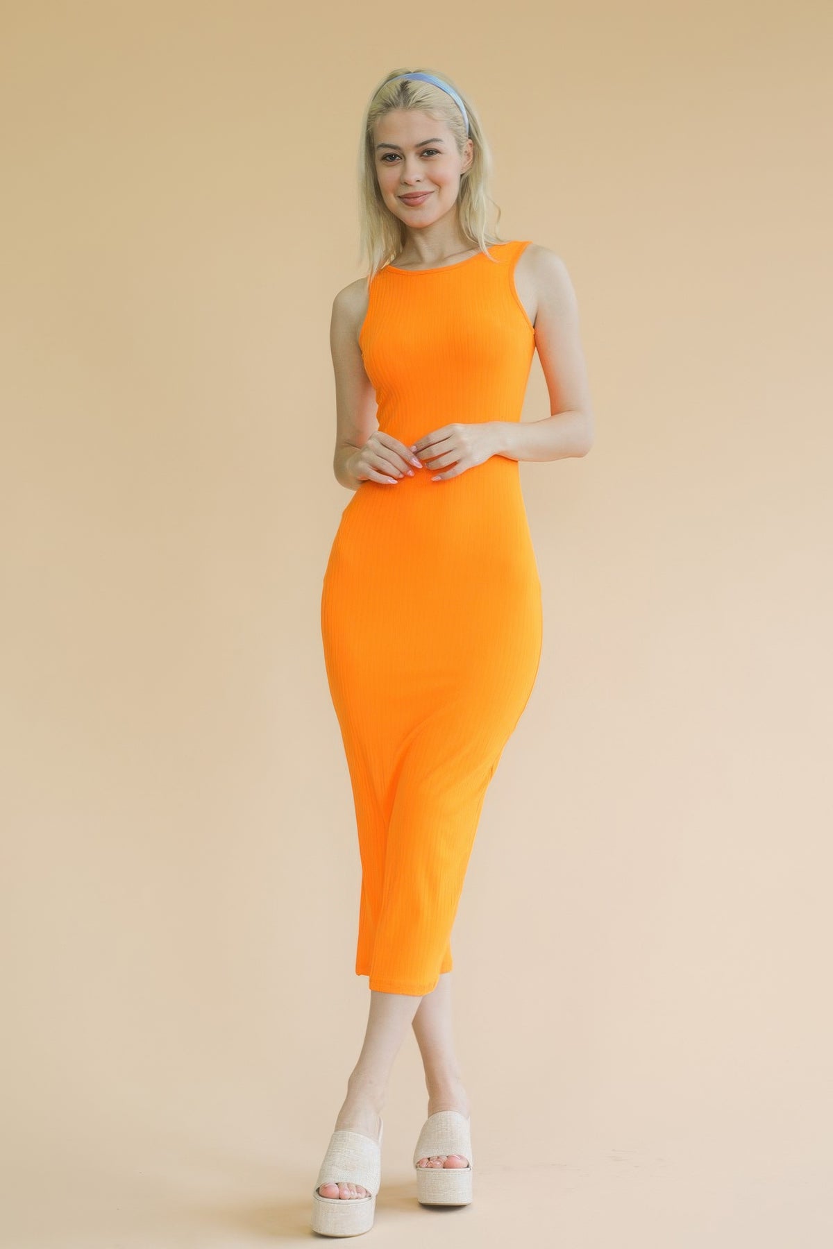 Women's Ribbed Open-Back Sleeveless Maxi Dress